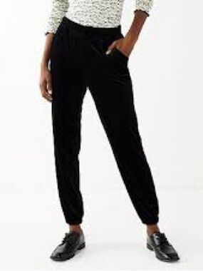 SO Black Straight-Leg Velvet Jogger Pants